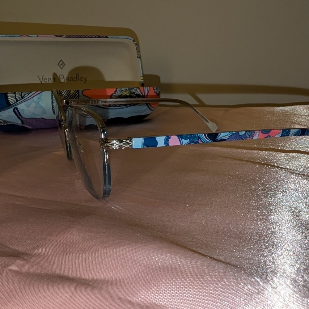 Vera Bradley Eyeglass Frames Floral Case - Picture 5 of 6